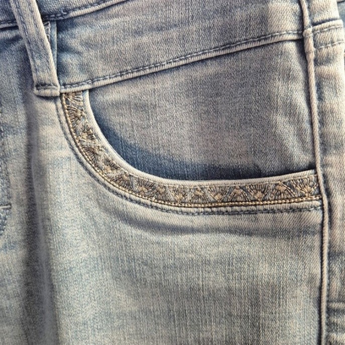 Red Button Jeans Sissy embroiderie - Bleach